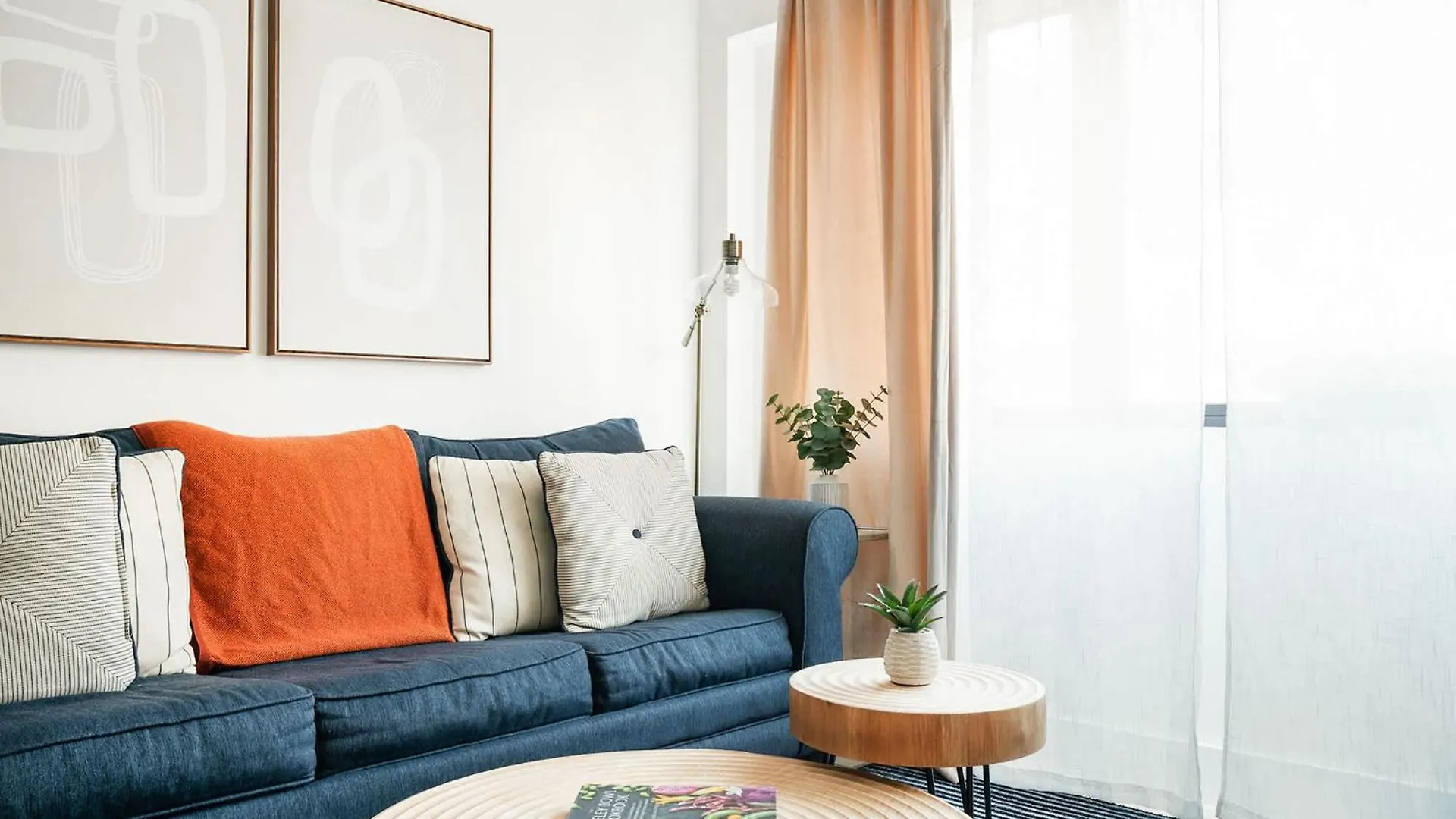 809-2A Gorgeous 1Br New W&D Modern Best Location New York 0*,