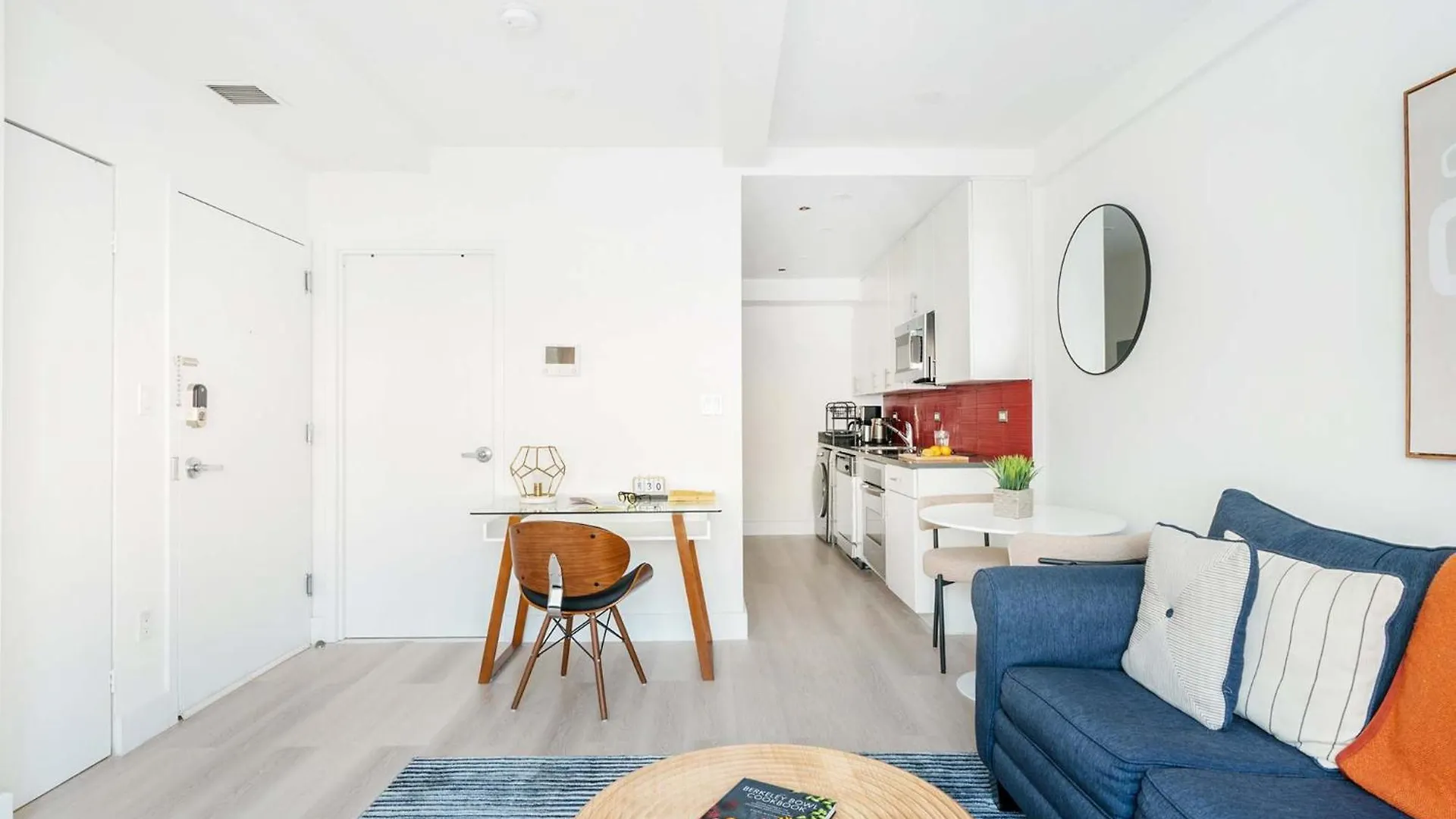 Apartment 809-2A Gorgeous 1Br New W&D Modern Best Location New York United States