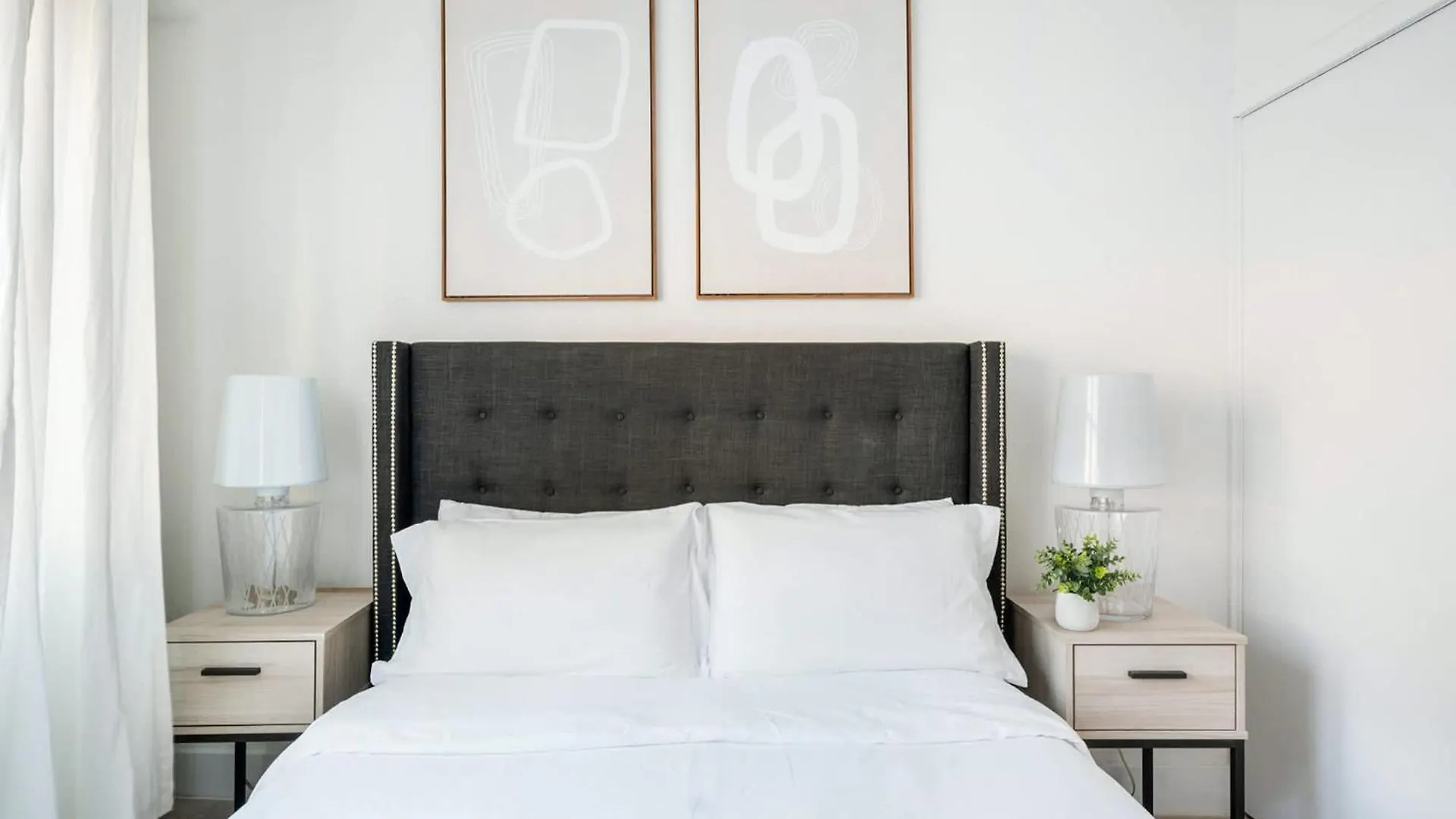 809-2A Gorgeous 1Br New W&D Modern Best Location New York USA